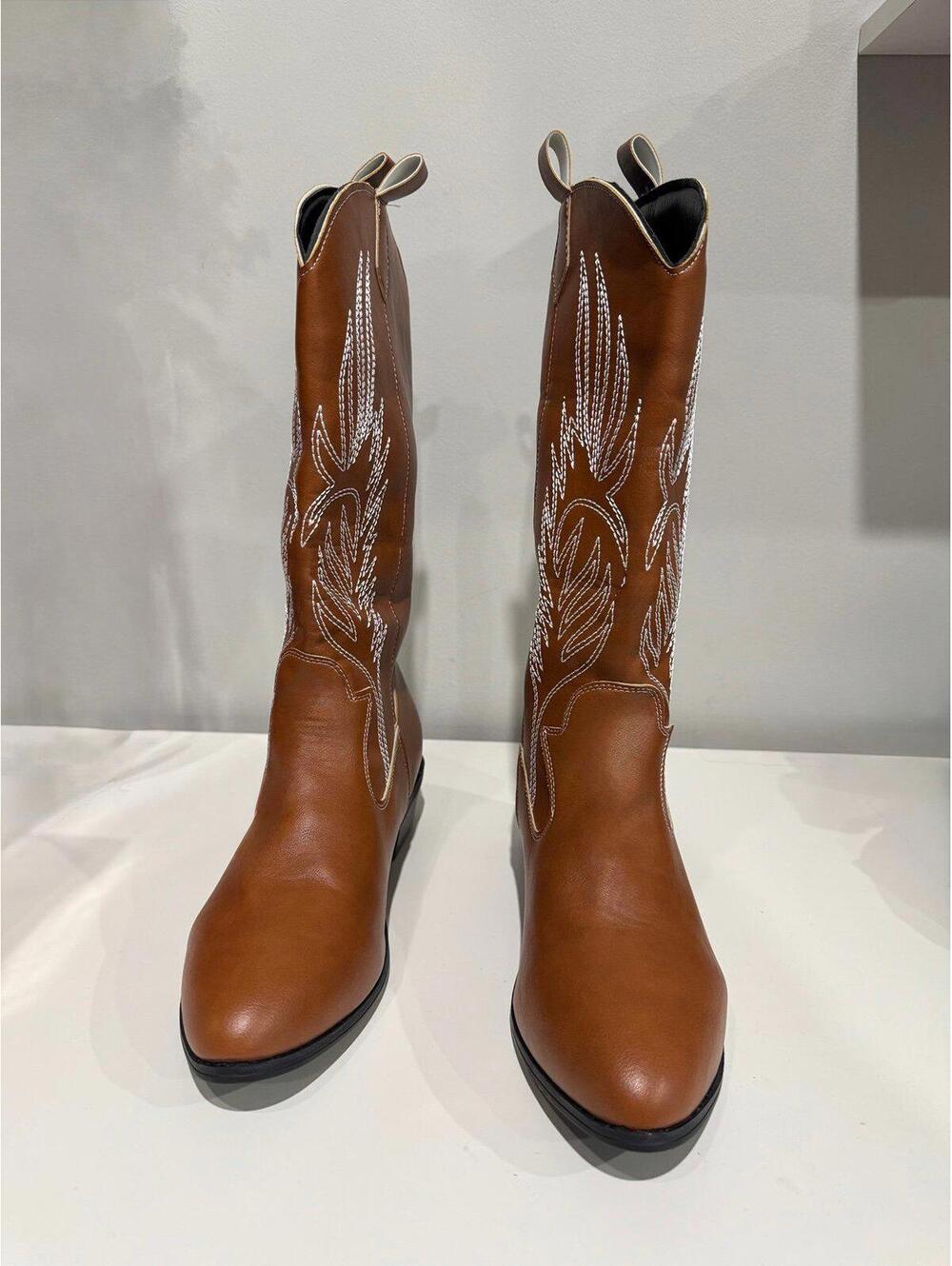 Cowboys boots - Picture 3 of 4